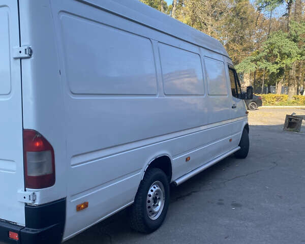 Білий Мерседес Sprinter, об'ємом двигуна 2.15 л та пробігом 358 тис. км за 11450 $, фото 6 на Automoto.ua
