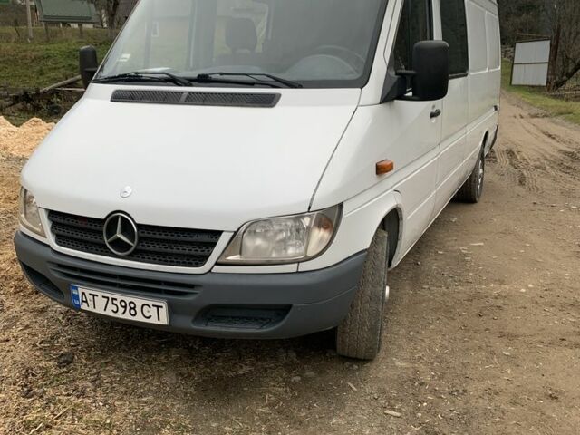 Білий Мерседес Sprinter, об'ємом двигуна 2.7 л та пробігом 374 тис. км за 9450 $, фото 3 на Automoto.ua