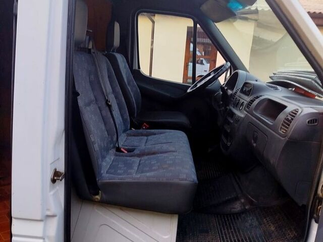 Білий Мерседес Sprinter, об'ємом двигуна 2.7 л та пробігом 378 тис. км за 12500 $, фото 8 на Automoto.ua