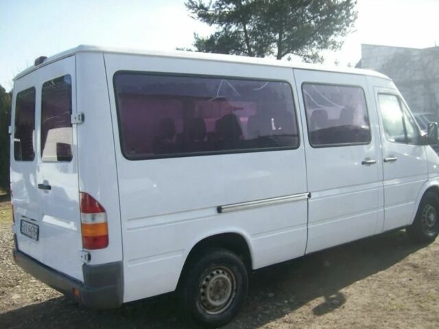 Мерседес Sprinter 2004 у Могилев-Подольском на Automoto.ua Білий Мерседес Sprinter, об'ємом двигуна 2.2 л та пробігом 320 тис. км за 2150 $, фото 3 на Automoto.ua