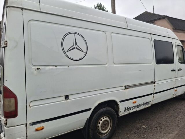 Білий Мерседес Sprinter, об'ємом двигуна 2.1 л та пробігом 400 тис. км за 3800 $, фото 6 на Automoto.ua