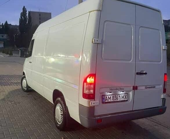 Білий Мерседес Sprinter, об'ємом двигуна 2.1 л та пробігом 260 тис. км за 11300 $, фото 3 на Automoto.ua