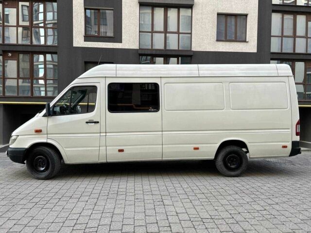 Білий Мерседес Sprinter, об'ємом двигуна 0.22 л та пробігом 616 тис. км за 9999 $, фото 4 на Automoto.ua