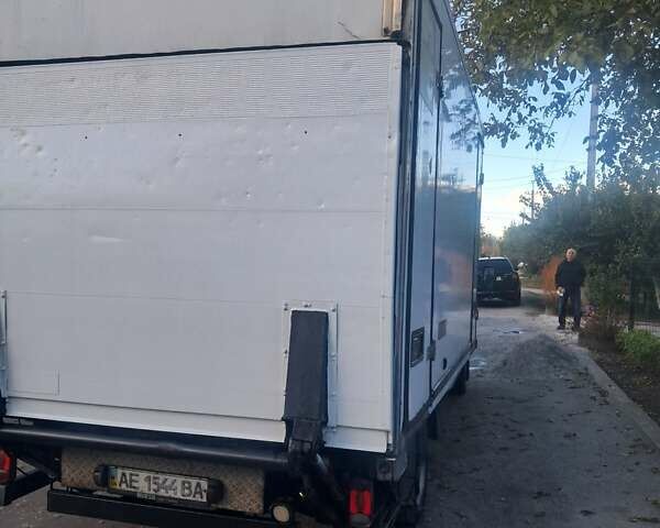 Белый Мерседес Sprinter, объемом двигателя 2.15 л и пробегом 244 тыс. км за 9900 $, фото 20 на Automoto.ua