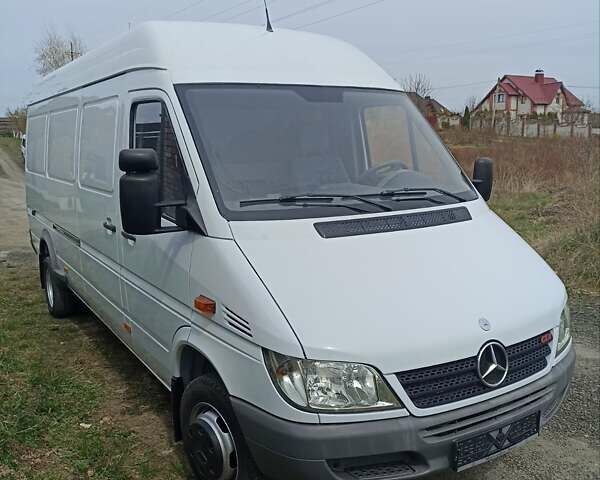 Белый Мерседес Sprinter, объемом двигателя 2.7 л и пробегом 260 тыс. км за 20900 $, фото 24 на Automoto.ua