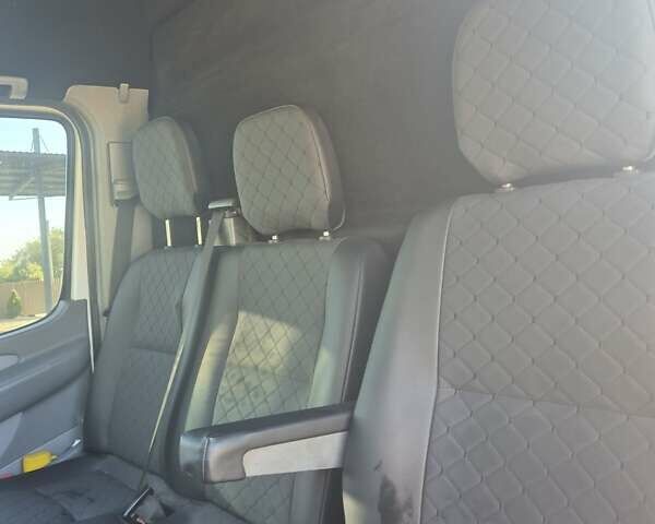 Белый Мерседес Sprinter, объемом двигателя 2.7 л и пробегом 465 тыс. км за 13800 $, фото 22 на Automoto.ua
