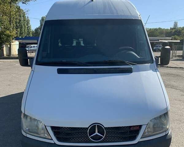 Білий Мерседес Sprinter, об'ємом двигуна 0 л та пробігом 660 тис. км за 13600 $, фото 2 на Automoto.ua