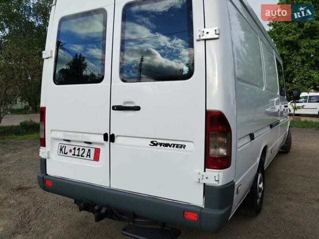 Белый Мерседес Sprinter, объемом двигателя 2.7 л и пробегом 357 тыс. км за 14850 $, фото 15 на Automoto.ua