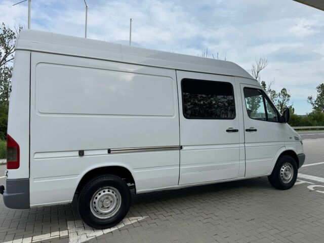 Белый Мерседес Sprinter, объемом двигателя 2.2 л и пробегом 450 тыс. км за 3200 $, фото 10 на Automoto.ua