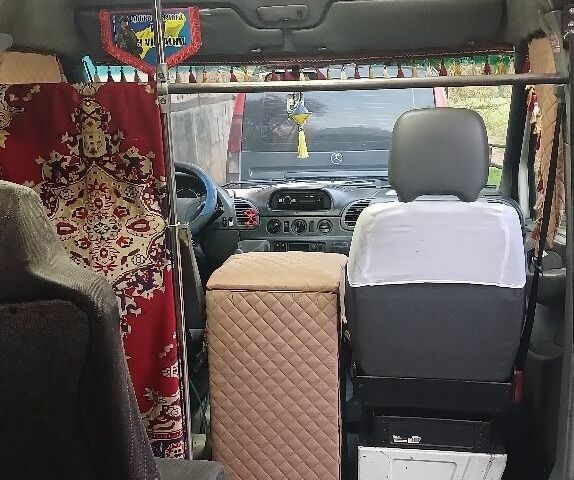 Белый Мерседес Sprinter, объемом двигателя 2 л и пробегом 640 тыс. км за 10500 $, фото 3 на Automoto.ua