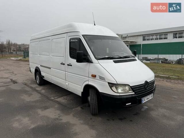 Белый Мерседес Sprinter, объемом двигателя 0 л и пробегом 757 тыс. км за 13000 $, фото 4 на Automoto.ua
