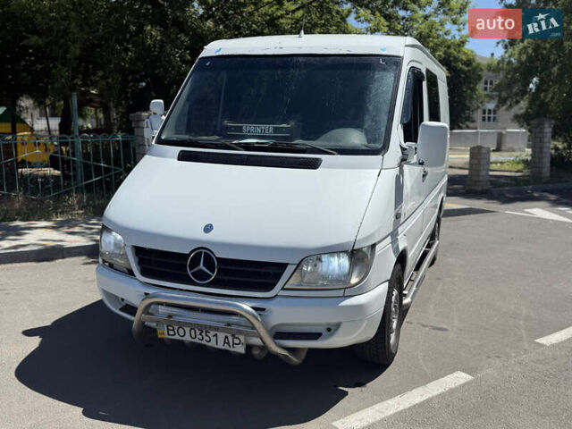 Белый Мерседес Sprinter, объемом двигателя 2.15 л и пробегом 578 тыс. км за 6800 $, фото 3 на Automoto.ua