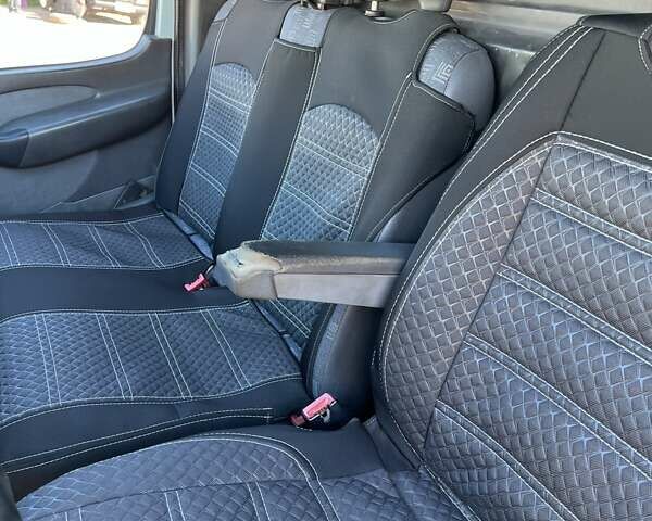 Белый Мерседес Sprinter, объемом двигателя 2.69 л и пробегом 755 тыс. км за 9000 $, фото 16 на Automoto.ua