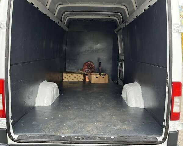 Белый Мерседес Sprinter, объемом двигателя 2.15 л и пробегом 487 тыс. км за 12700 $, фото 9 на Automoto.ua