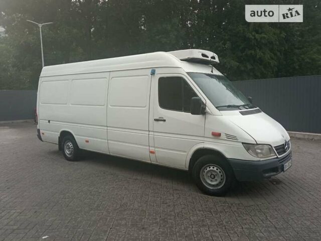 Белый Мерседес Sprinter, объемом двигателя 2.15 л и пробегом 812 тыс. км за 6200 $, фото 23 на Automoto.ua