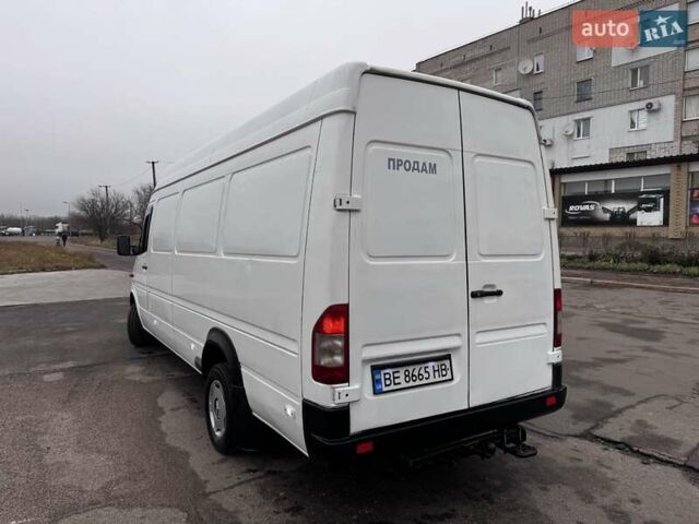 Белый Мерседес Sprinter, объемом двигателя 0 л и пробегом 757 тыс. км за 13000 $, фото 5 на Automoto.ua