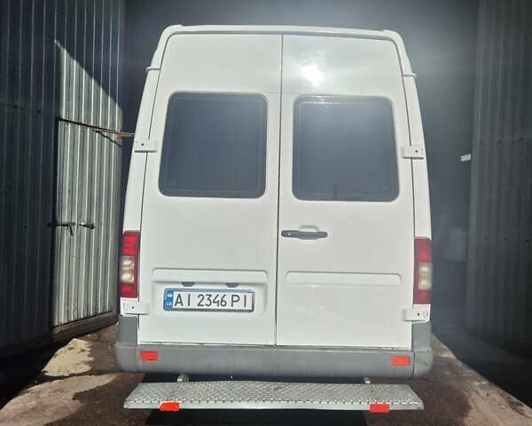 Белый Мерседес Sprinter, объемом двигателя 2.7 л и пробегом 465 тыс. км за 13800 $, фото 31 на Automoto.ua