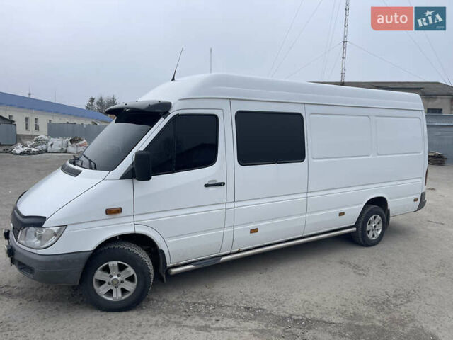 Белый Мерседес Sprinter, объемом двигателя 2.15 л и пробегом 498 тыс. км за 10700 $, фото 6 на Automoto.ua