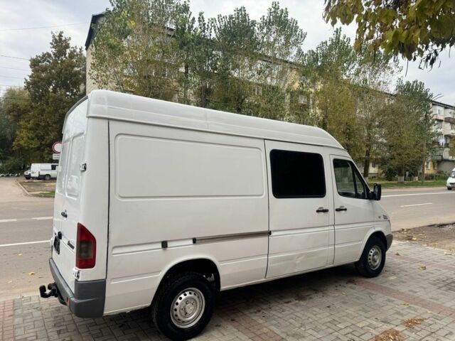 Белый Мерседес Sprinter, объемом двигателя 2.2 л и пробегом 450 тыс. км за 3200 $, фото 6 на Automoto.ua