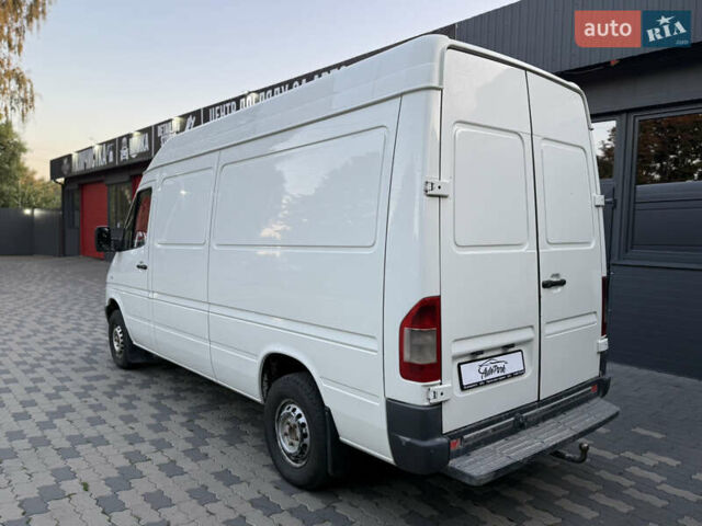 Белый Мерседес Sprinter, объемом двигателя 2.2 л и пробегом 412 тыс. км за 9500 $, фото 7 на Automoto.ua