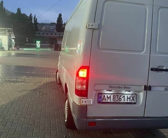 Білий Мерседес Sprinter, об'ємом двигуна 2.1 л та пробігом 260 тис. км за 11300 $, фото 2 на Automoto.ua