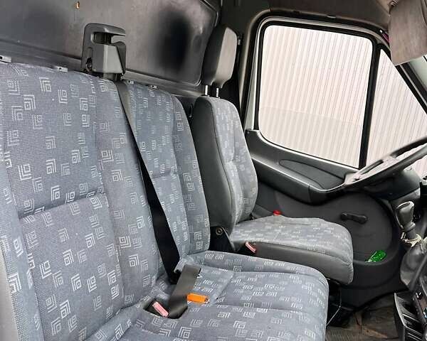 Білий Мерседес Sprinter, об'ємом двигуна 2.2 л та пробігом 352 тис. км за 4450 $, фото 7 на Automoto.ua