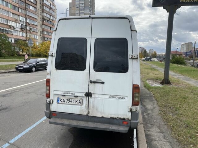 Белый Мерседес Sprinter, объемом двигателя 2.7 л и пробегом 550 тыс. км за 5800 $, фото 6 на Automoto.ua