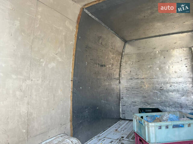 Белый Мерседес Sprinter, объемом двигателя 2.15 л и пробегом 300 тыс. км за 8000 $, фото 9 на Automoto.ua