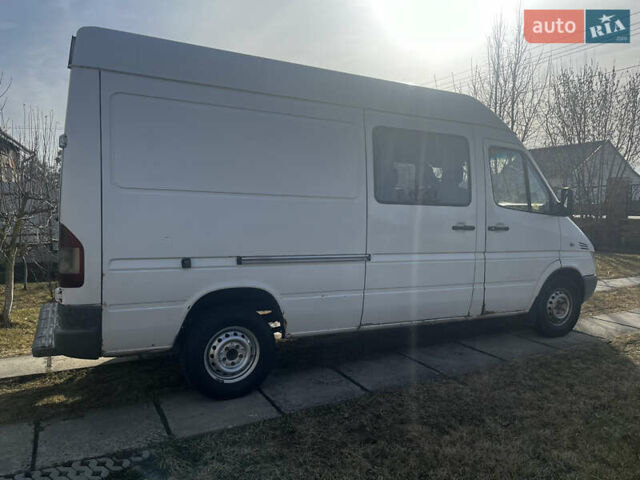 Белый Мерседес Sprinter, объемом двигателя 2.2 л и пробегом 460 тыс. км за 7200 $, фото 2 на Automoto.ua