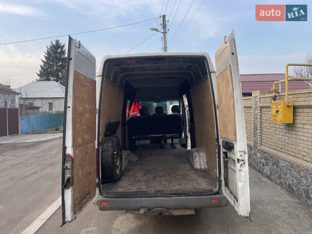 Білий Мерседес Sprinter, об'ємом двигуна 2.15 л та пробігом 500 тис. км за 5000 $, фото 2 на Automoto.ua