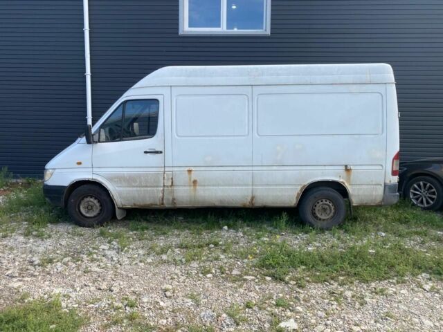 Білий Мерседес Sprinter, об'ємом двигуна 2.1 л та пробігом 565 тис. км за 4800 $, фото 1 на Automoto.ua