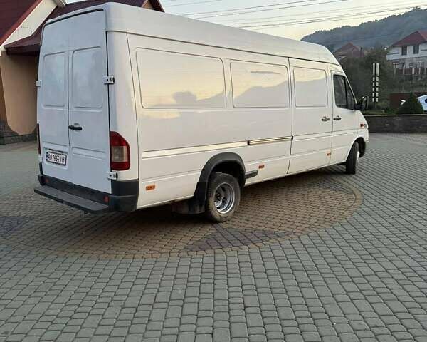 Белый Мерседес Sprinter, объемом двигателя 2.69 л и пробегом 500 тыс. км за 9999 $, фото 6 на Automoto.ua