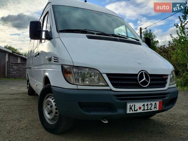 Белый Мерседес Sprinter, объемом двигателя 2.7 л и пробегом 357 тыс. км за 14850 $, фото 14 на Automoto.ua
