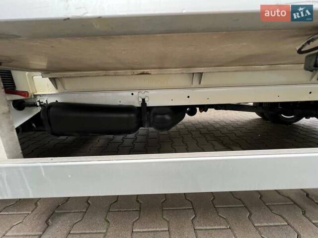 Белый Мерседес Sprinter, объемом двигателя 2.69 л и пробегом 85 тыс. км за 24400 $, фото 15 на Automoto.ua
