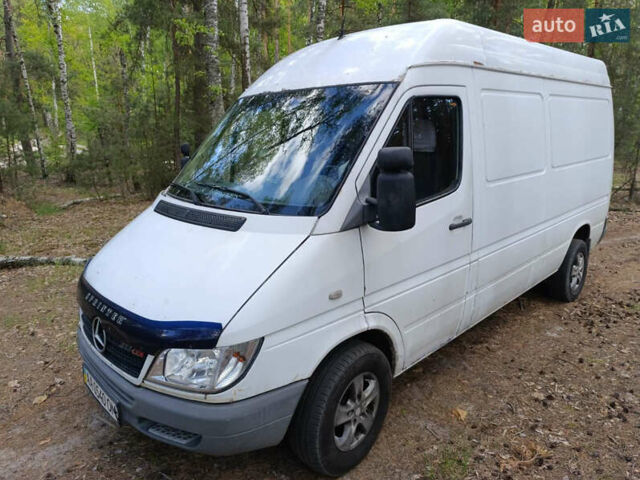 Белый Мерседес Sprinter, объемом двигателя 2.15 л и пробегом 487 тыс. км за 6900 $, фото 3 на Automoto.ua