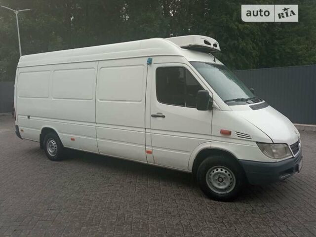 Белый Мерседес Sprinter, объемом двигателя 2.15 л и пробегом 812 тыс. км за 6200 $, фото 1 на Automoto.ua
