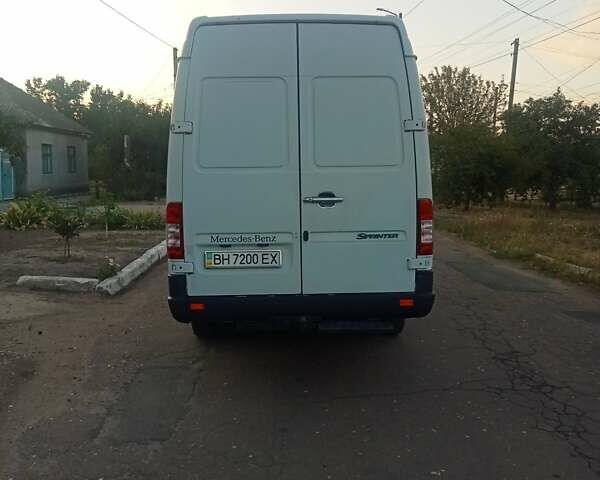 Белый Мерседес Sprinter, объемом двигателя 2.15 л и пробегом 360 тыс. км за 16400 $, фото 4 на Automoto.ua