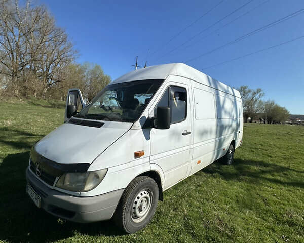 Білий Мерседес Sprinter, об'ємом двигуна 2.2 л та пробігом 639 тис. км за 8500 $, фото 1 на Automoto.ua