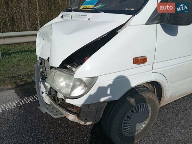 Білий Мерседес Sprinter, об'ємом двигуна 2.1 л та пробігом 430 тис. км за 5000 $, фото 6 на Automoto.ua