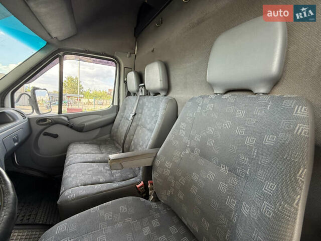 Белый Мерседес Sprinter, объемом двигателя 2.15 л и пробегом 480 тыс. км за 7600 $, фото 28 на Automoto.ua