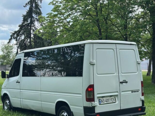 Белый Мерседес Sprinter, объемом двигателя 2.7 л и пробегом 700 тыс. км за 7600 $, фото 4 на Automoto.ua
