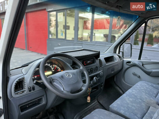 Белый Мерседес Sprinter, объемом двигателя 2.2 л и пробегом 412 тыс. км за 9500 $, фото 16 на Automoto.ua