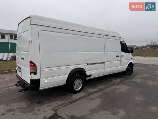 Белый Мерседес Sprinter, объемом двигателя 0 л и пробегом 757 тыс. км за 13000 $, фото 12 на Automoto.ua