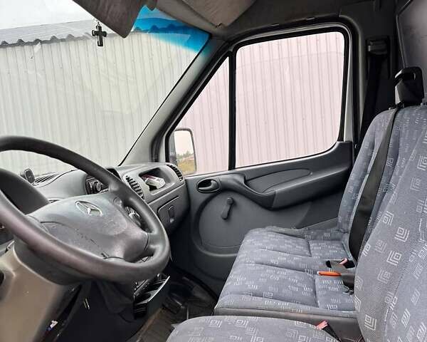 Білий Мерседес Sprinter, об'ємом двигуна 2.2 л та пробігом 352 тис. км за 4450 $, фото 6 на Automoto.ua