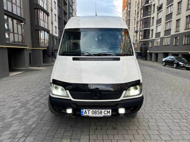 Білий Мерседес Sprinter, об'ємом двигуна 0.22 л та пробігом 616 тис. км за 9999 $, фото 1 на Automoto.ua