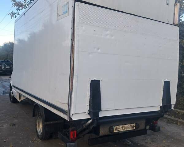 Белый Мерседес Sprinter, объемом двигателя 2.15 л и пробегом 244 тыс. км за 9900 $, фото 13 на Automoto.ua