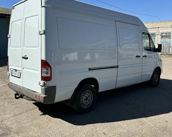 Белый Мерседес Sprinter, объемом двигателя 2.69 л и пробегом 755 тыс. км за 9000 $, фото 28 на Automoto.ua
