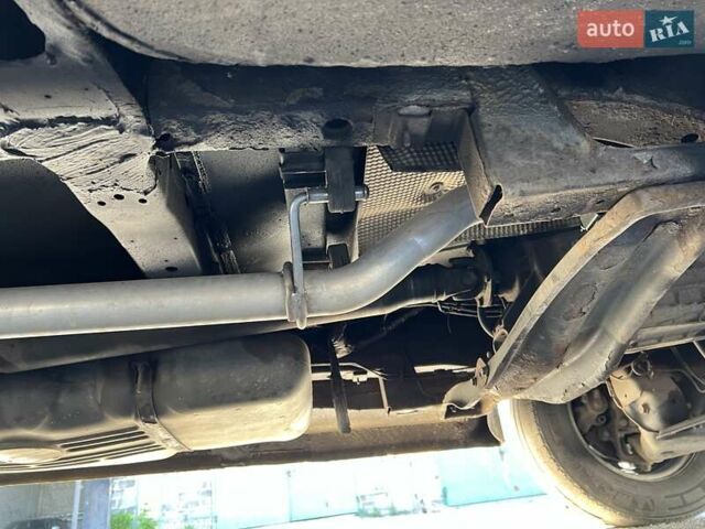 Белый Мерседес Sprinter, объемом двигателя 2.69 л и пробегом 755 тыс. км за 9000 $, фото 6 на Automoto.ua
