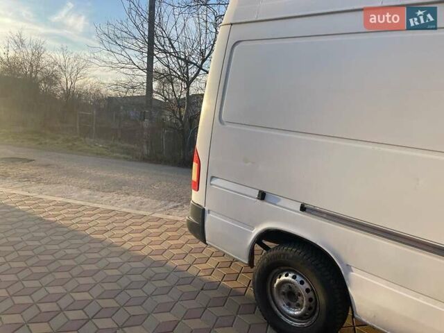 Белый Мерседес Sprinter, объемом двигателя 2.2 л и пробегом 500 тыс. км за 5800 $, фото 3 на Automoto.ua