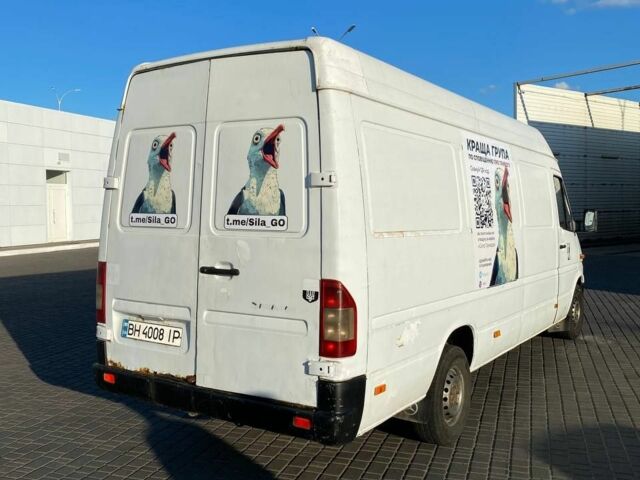 Белый Мерседес Sprinter, объемом двигателя 2.2 л и пробегом 450 тыс. км за 6900 $, фото 3 на Automoto.ua